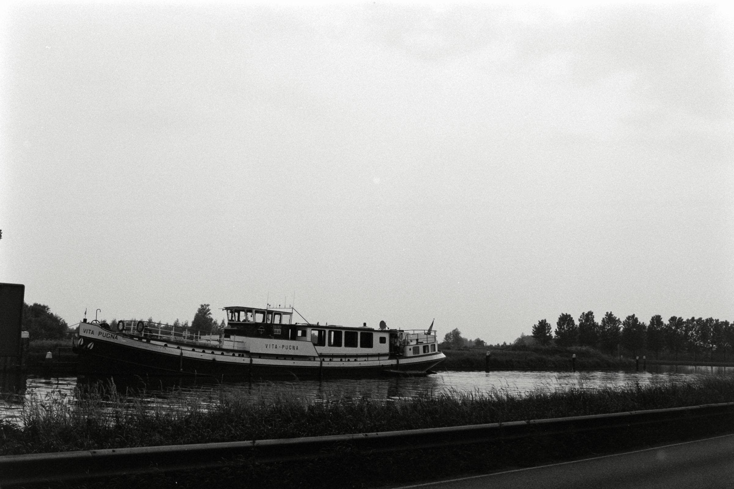 AHP F1992 06 001 sc250507 img04 NLP